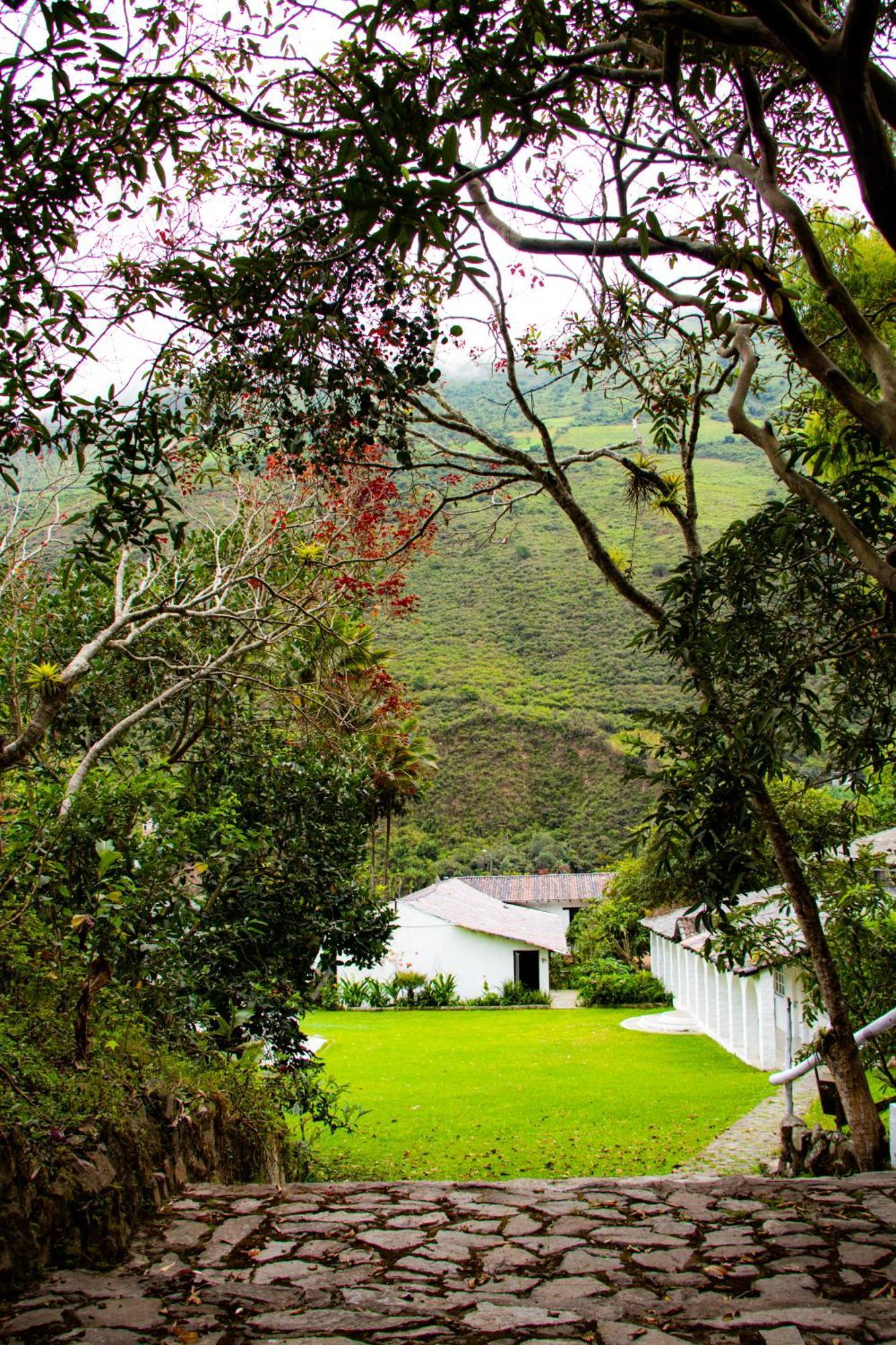 Hosteria La Eterna Primavera Huigra Εξωτερικό φωτογραφία