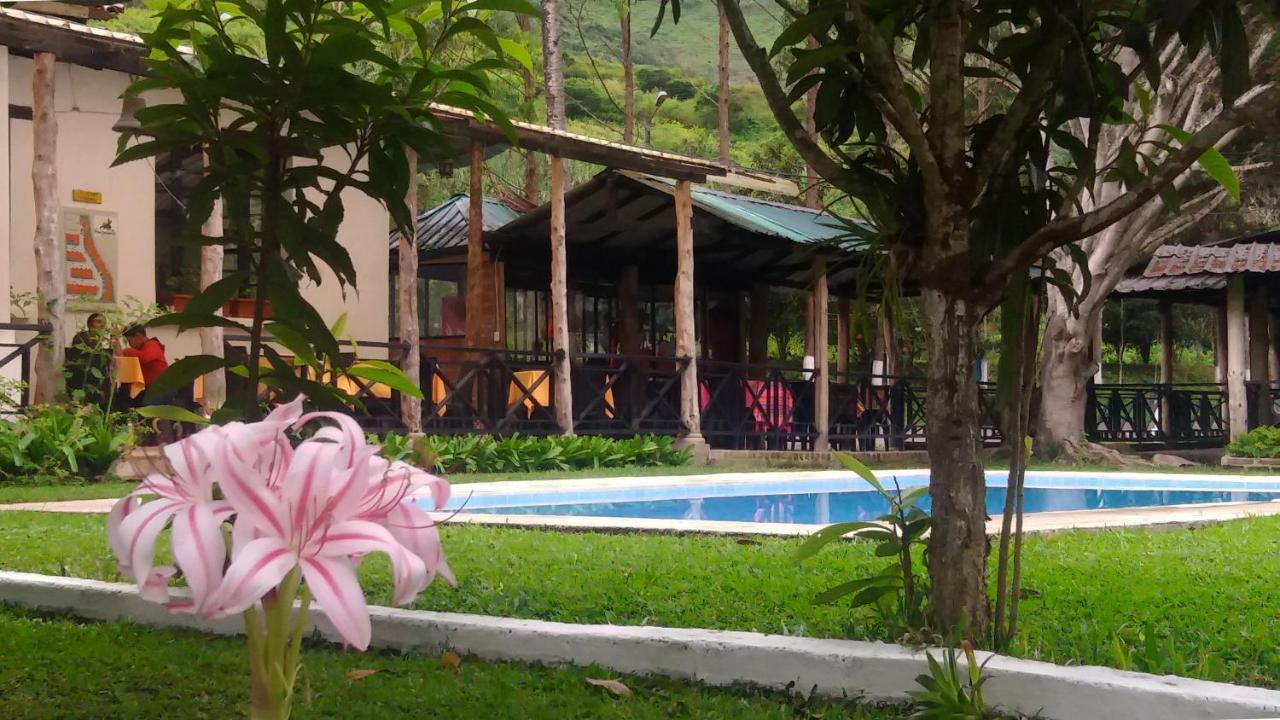 Hosteria La Eterna Primavera Huigra Εξωτερικό φωτογραφία